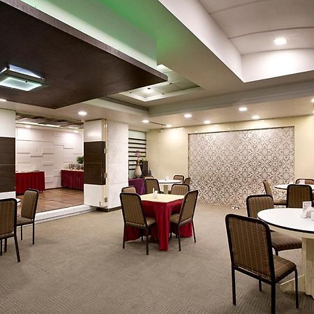 Hotel Planet Residency Мумбай Екстериор снимка