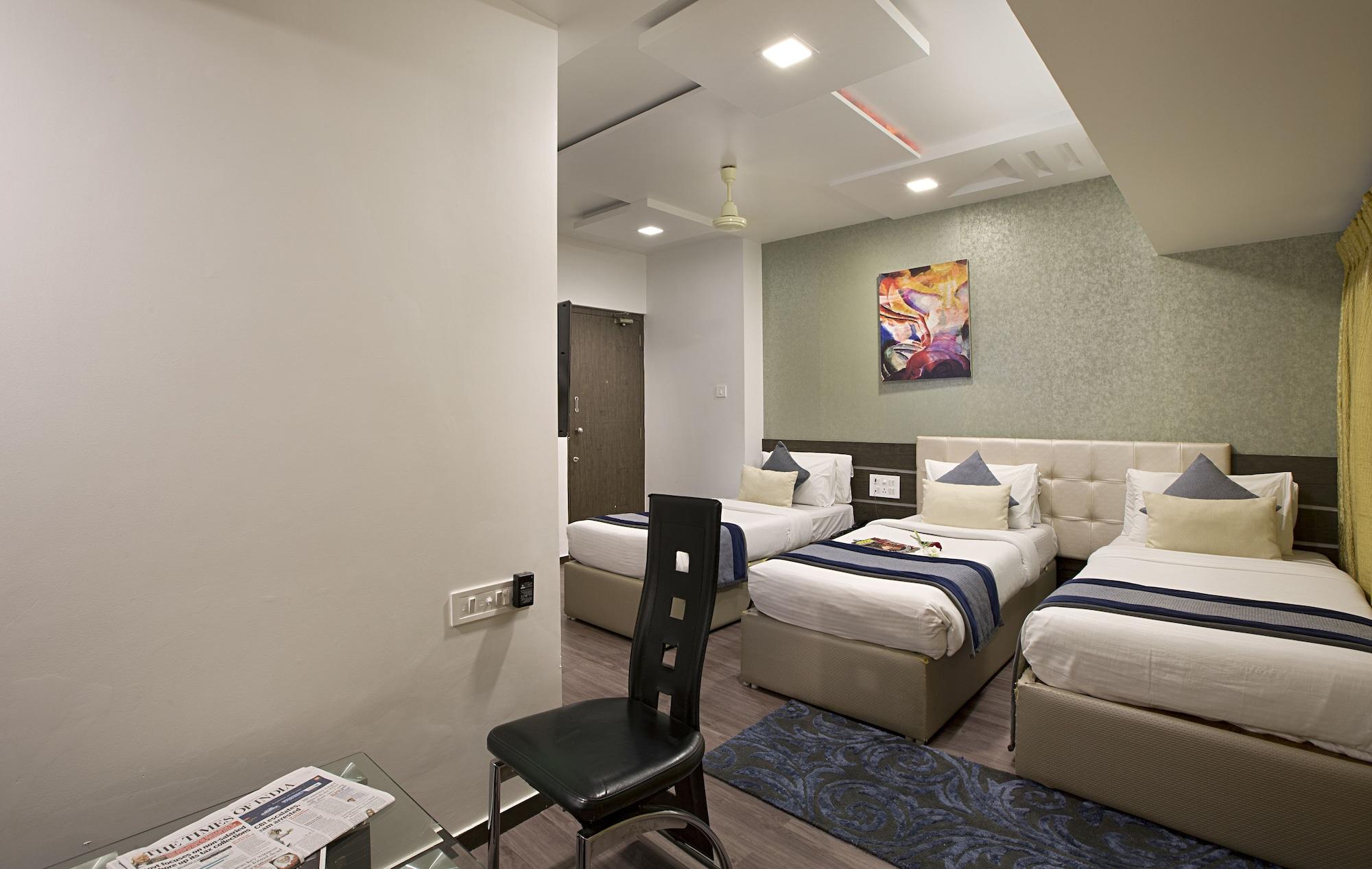 Hotel Planet Residency Мумбай Екстериор снимка