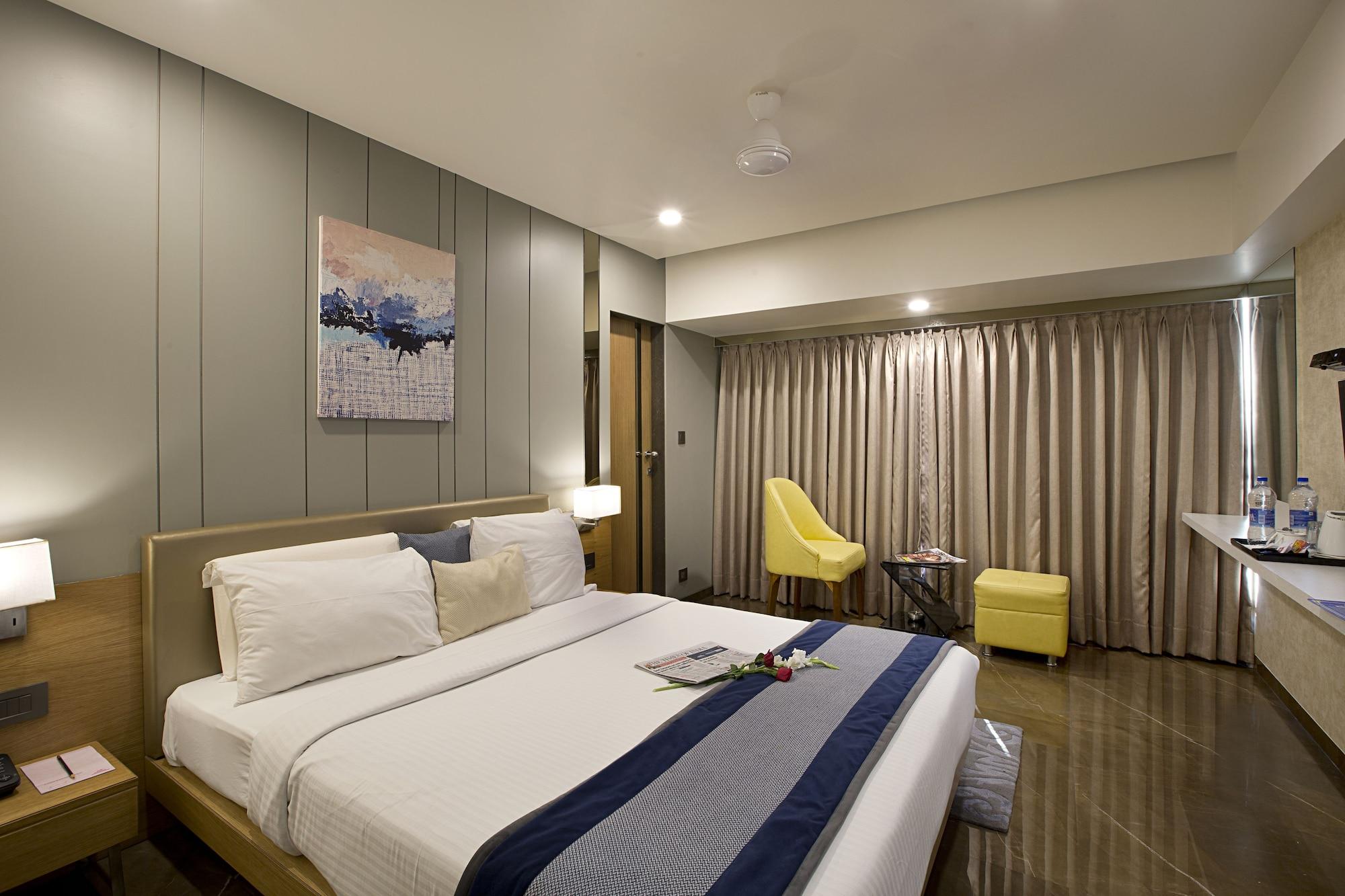 Hotel Planet Residency Мумбай Екстериор снимка