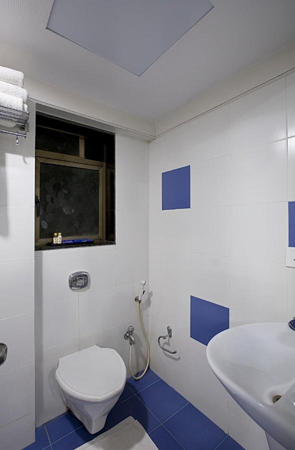 Hotel Planet Residency Мумбай Екстериор снимка
